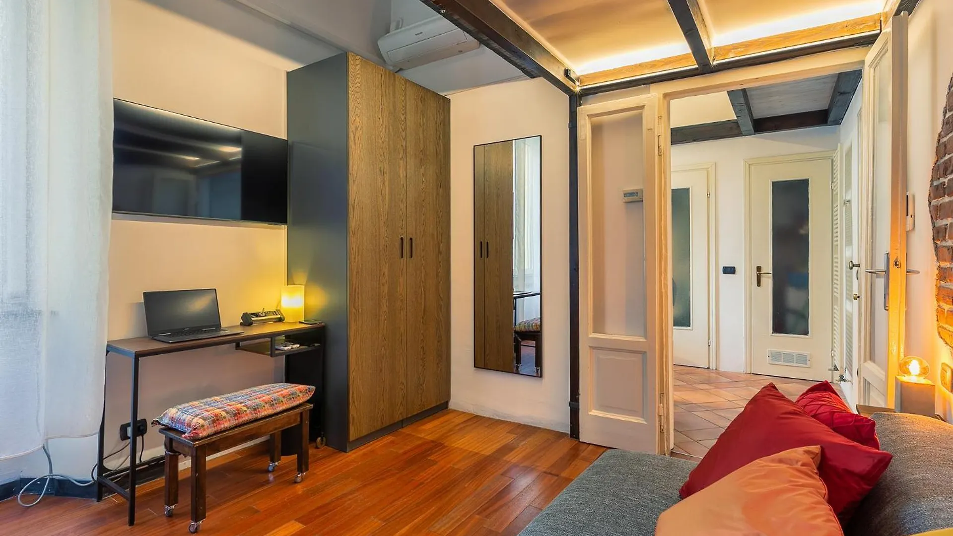 Apartment Porta Nuova-Brera Appartamento Di Pregio Milan Italy